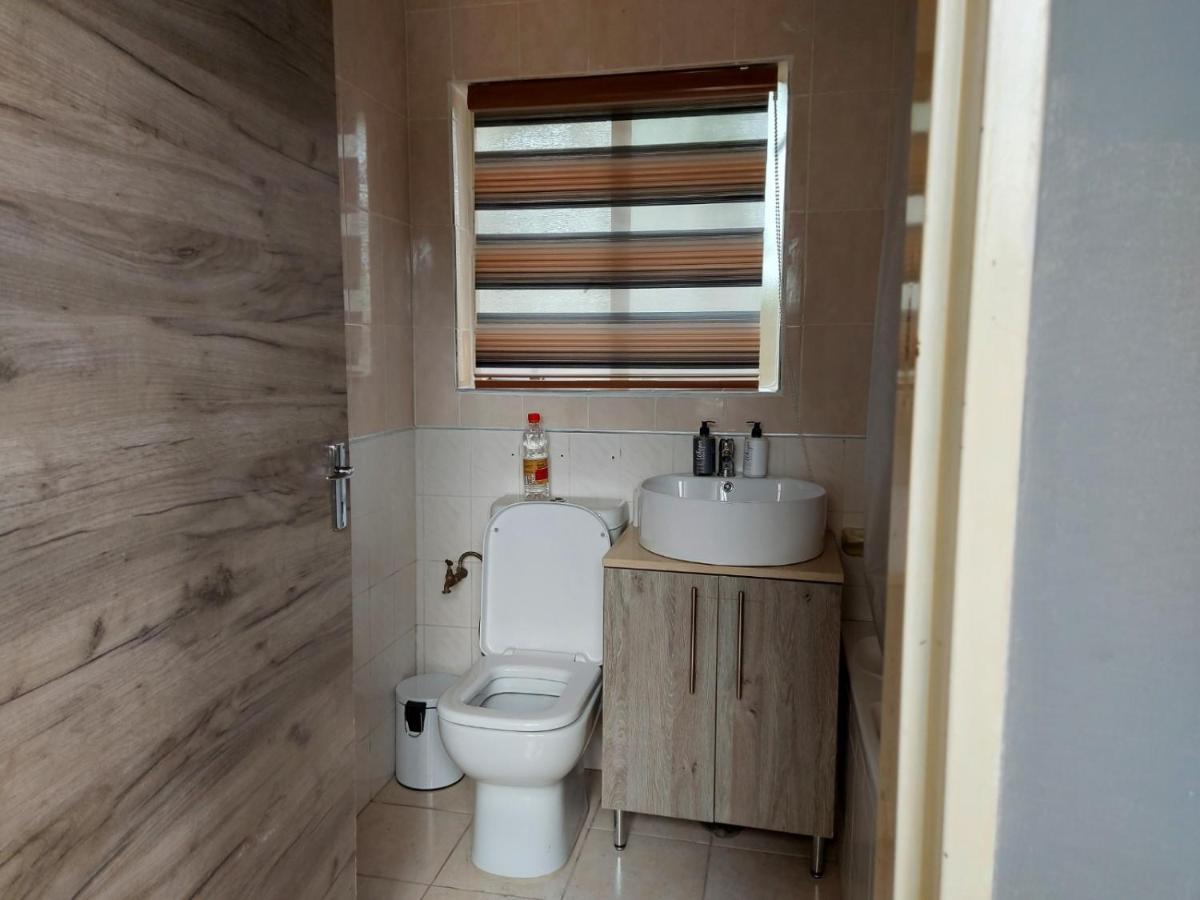 Recoupe Apartment East London Bagian luar foto